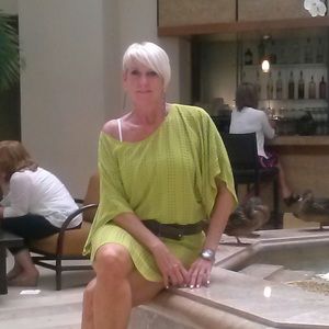 Meet your Posher, Sharon